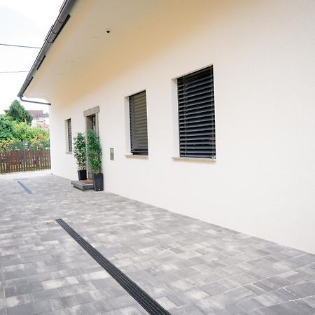 Anita'S Studio Apartments Ljubljana Exterior photo